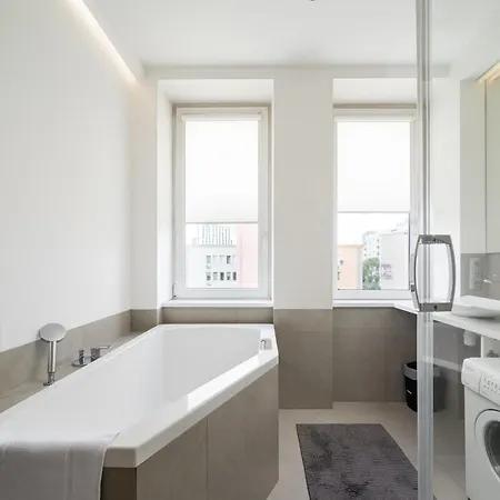 Zelazna Urban Comfort By Bookinghost Apartamento