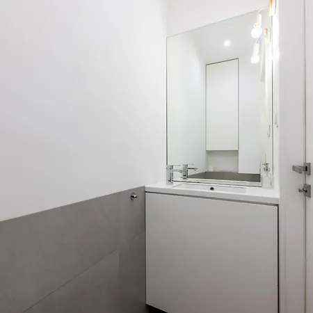 Apartamento Zelazna Urban Comfort By Bookinghost Varsóvia