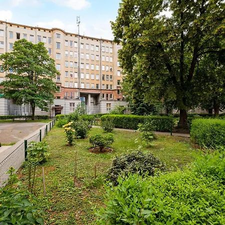Zelazna Urban Comfort By Bookinghost * Varsóvia